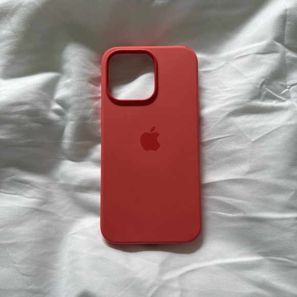 Apple Pomelo iPhone 13 Pro silicone case - Picture 1 of 4